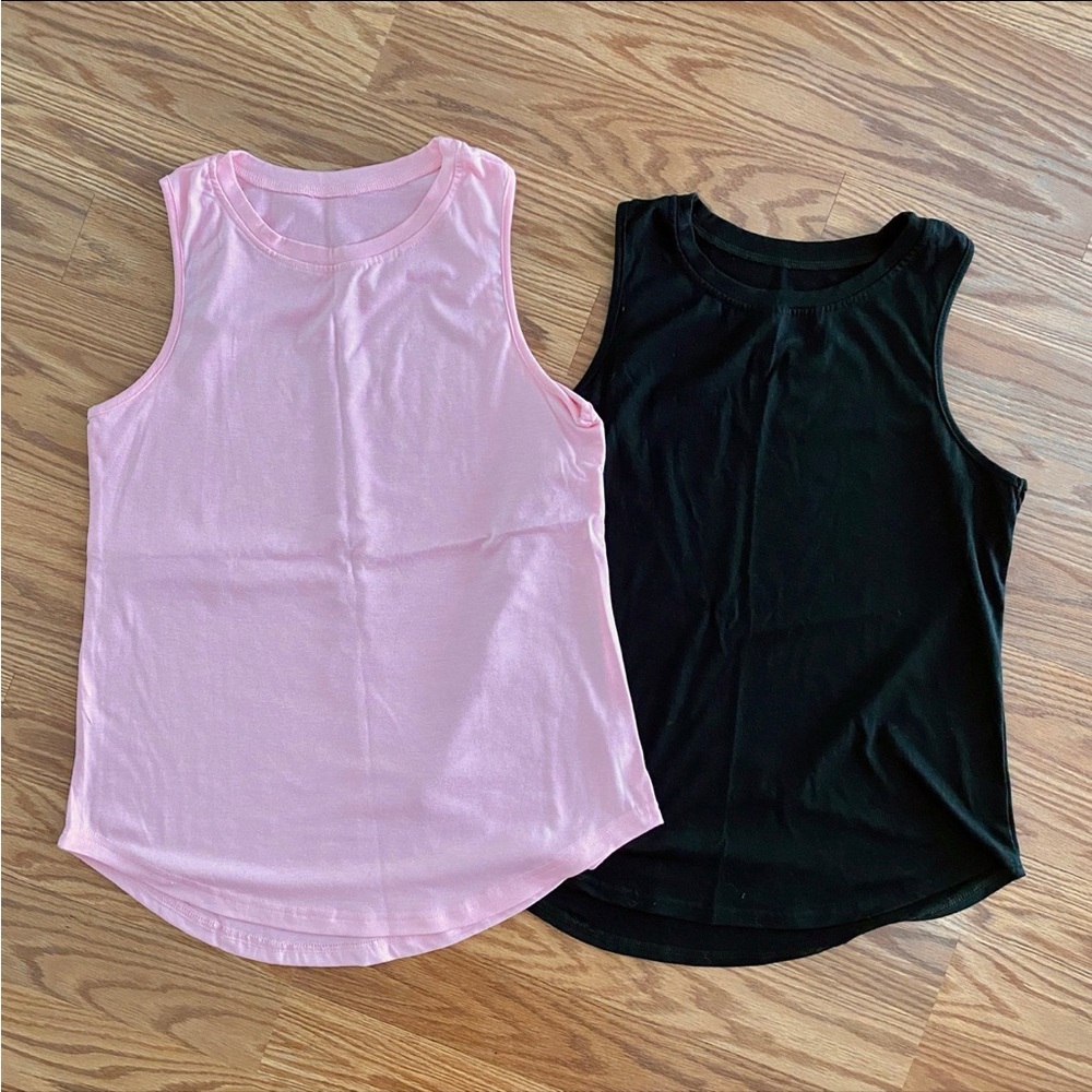 Black and pink tank top bundle